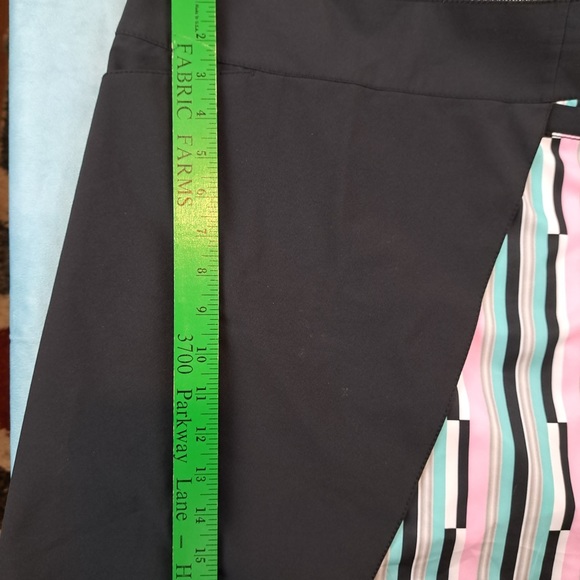 Annika Cutter & Buck size 12 black and multi color stripe tennis/golf skort - Picture 14 of 14